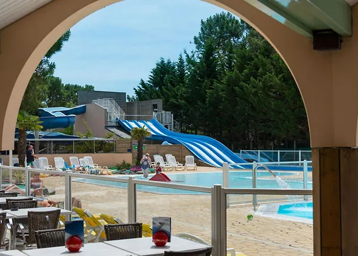 Convivial Pres De Avec Jardin_2 Дом отдыха